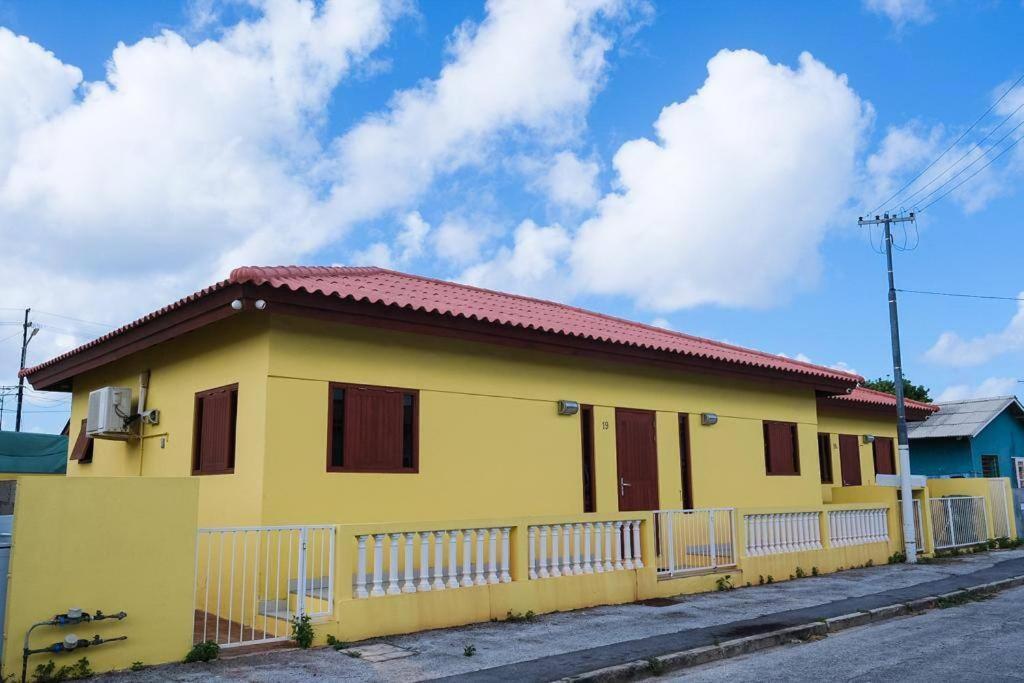 Iona'S Home: Vibrant 2Bedroom Home Near Willemstad Exterior foto